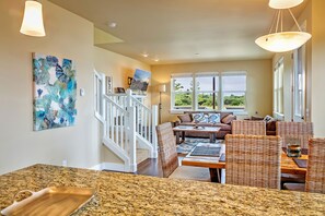 Familien-Ferienhaus, 2 Schlafzimmer, eingeschränkter Meerblick, Strandnähe | Hochwertige Bettwaren, individuell dekoriert, individuell eingerichtet