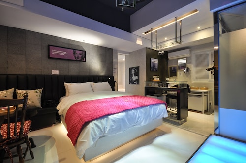 February Hotel Apsan