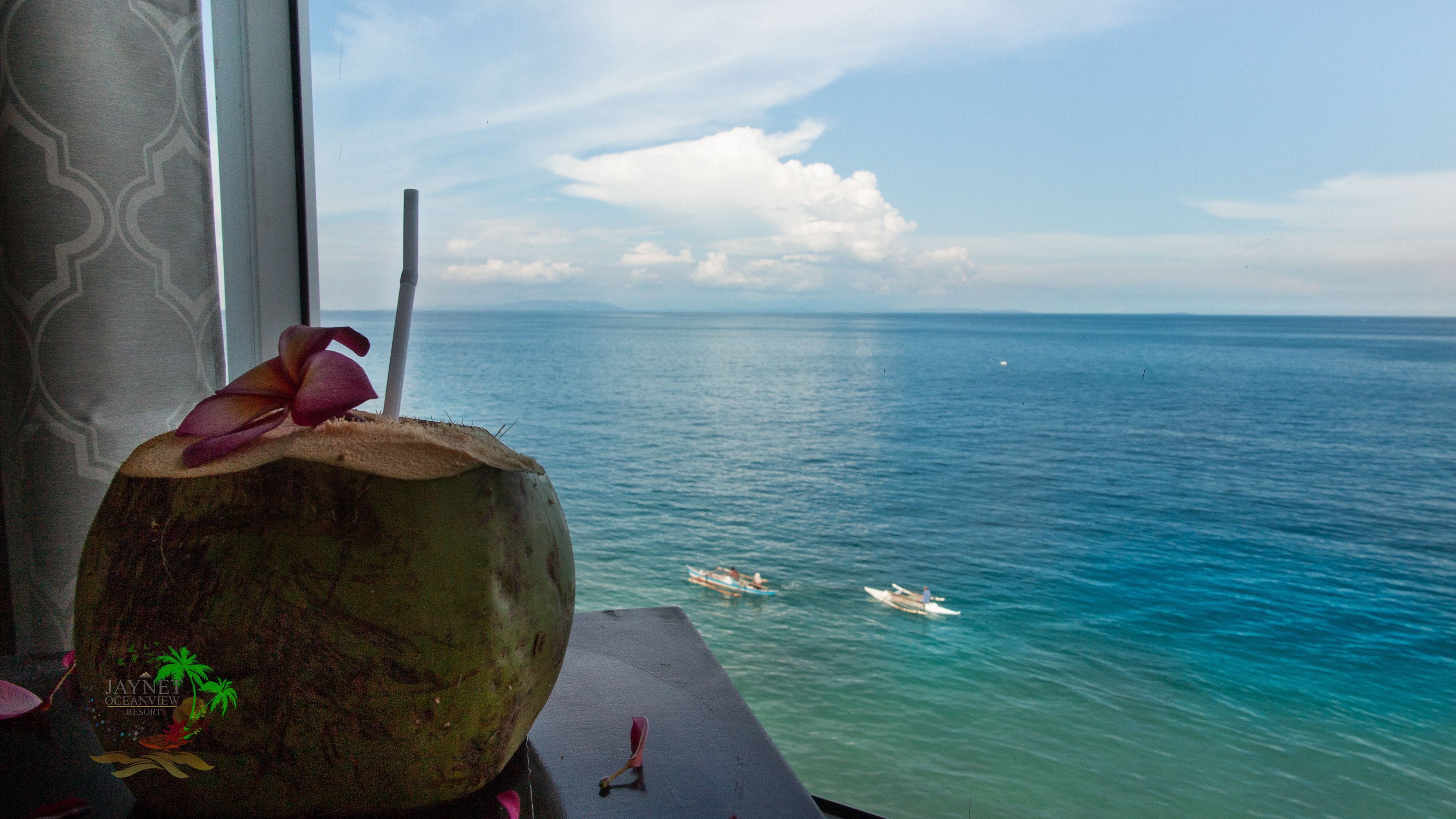 egyptian cotton sheets, premium bedding, desk, laptop workspace