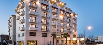 Fino Hotel and Suites