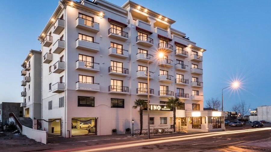 Fino Hotel and Suites