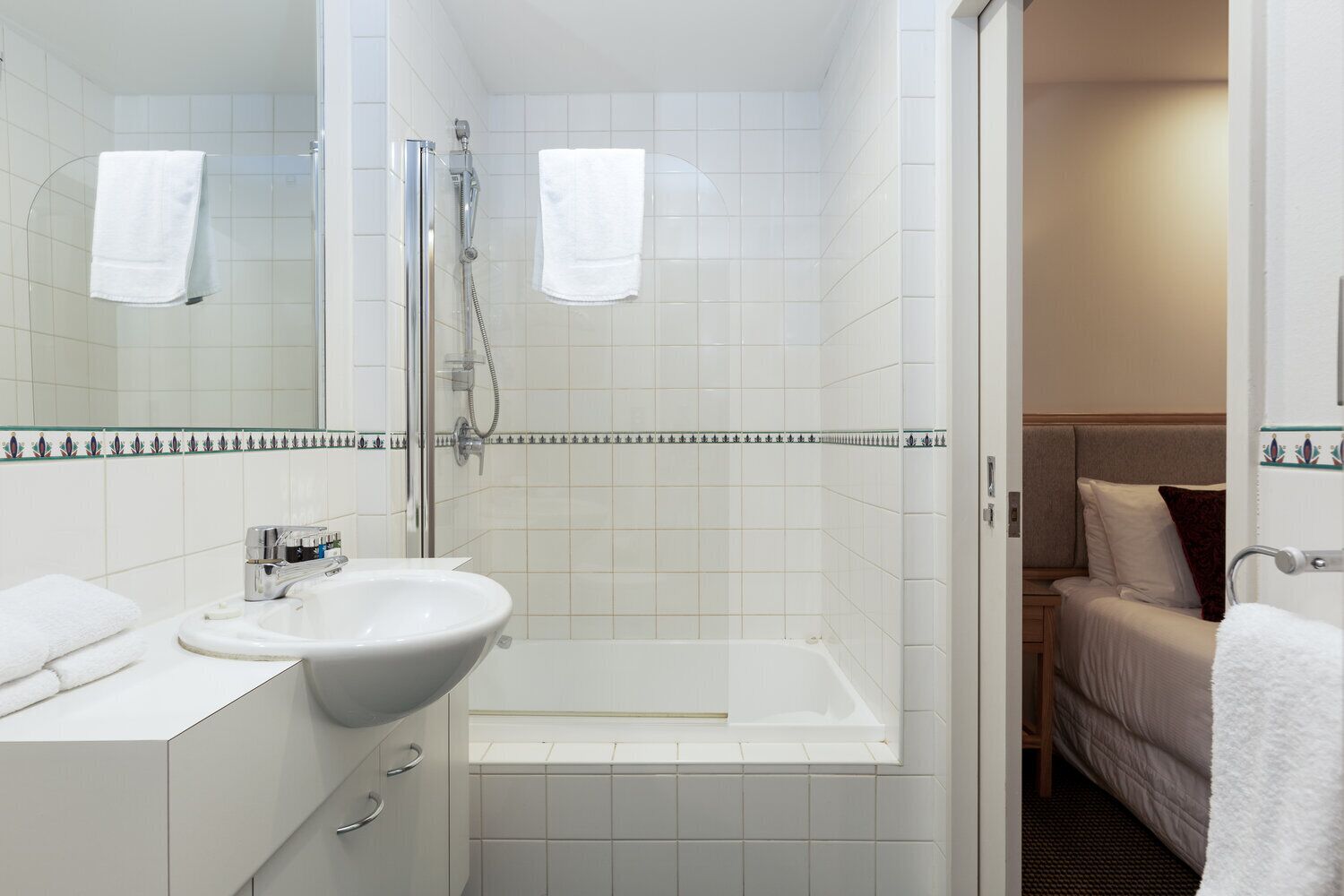 Photo - Fino Hotel & Suites