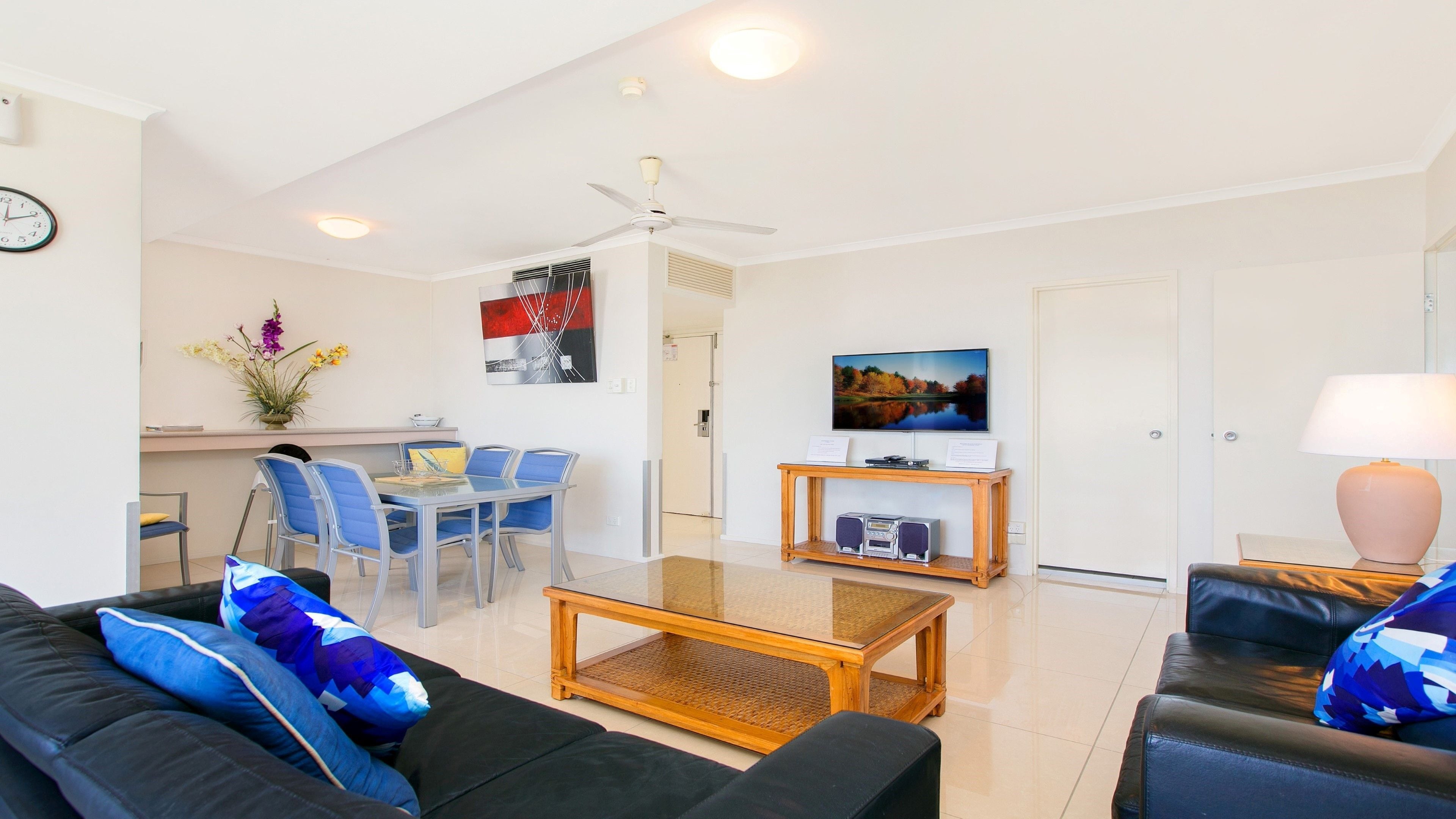 Photo - Cairns City Palms