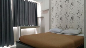 Superior-Zimmer, 1 Schlafzimmer | 1 Schlafzimmer, Schreibtisch, Zustellbetten, Bettwäsche