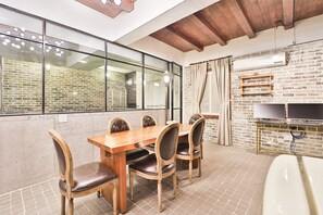 Royal Suite Poolvilla (210) - February Hotel Hwanggeum (Daegu)