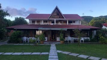 Traditional Villa, 2 Bedrooms, Beach View | In-room safe, iron/ironing board, free WiFi