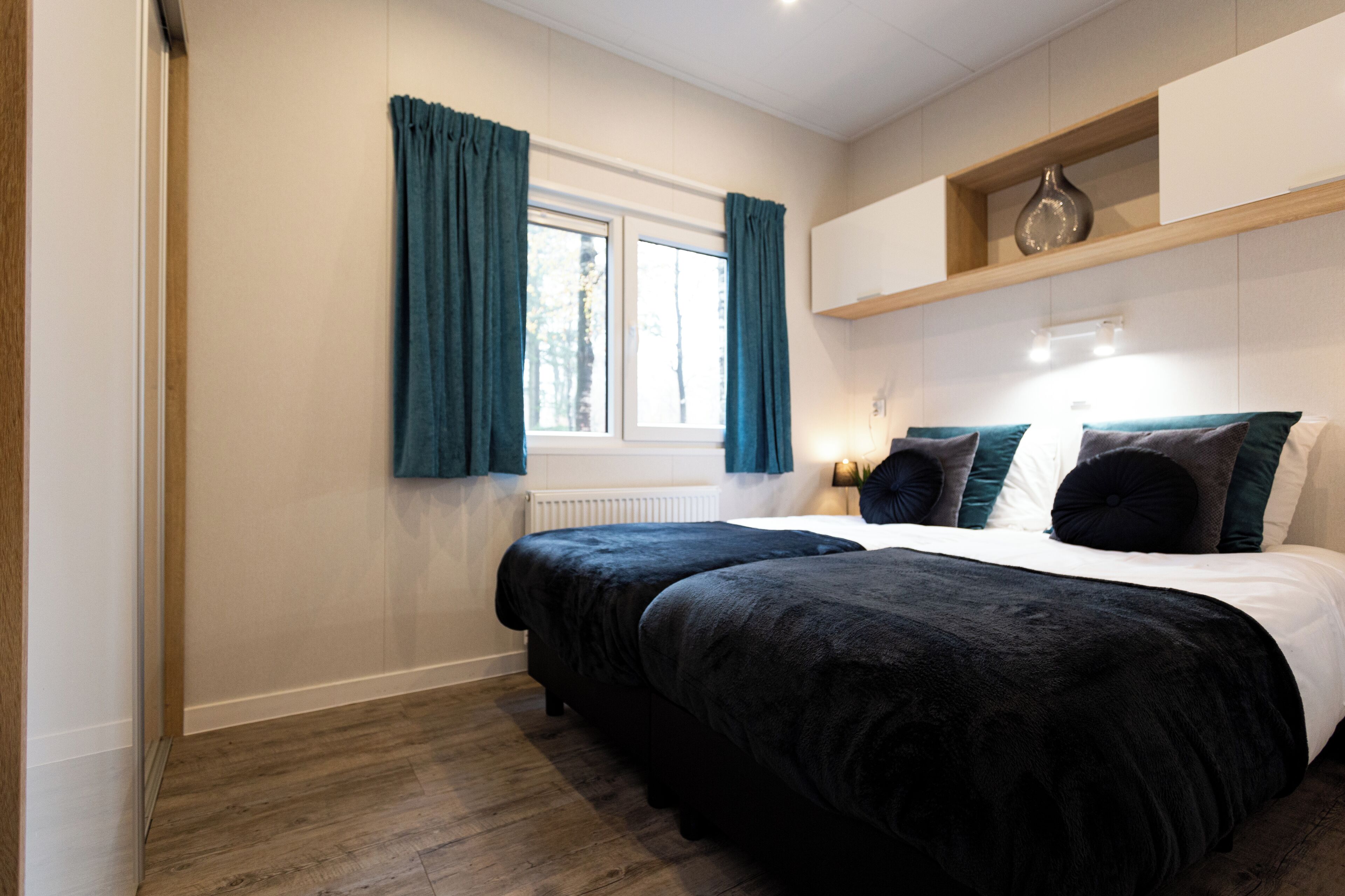 Module Flat Roof 4 personen | Geluiddichte muren, gratis babybedden, gratis wifi, beddengoed