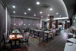 Café da manhã, almoço e jantar