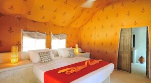 Tente Standard | Coffres-forts dans les chambres, lits bébé (gratuits), Wi-Fi gratuit