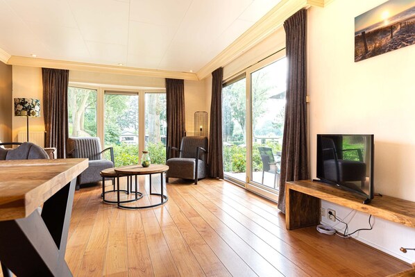 Holiday home 3 personen | 1 bedroom, soundproofing, free WiFi - TopParken Recreatiepark de Wielerbaan (Wageningen)