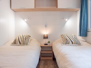 Module Flat Roof 4 personen | 1 bedroom, soundproofing, free WiFi - TopParken Recreatiepark de Wielerbaan (Wageningen)