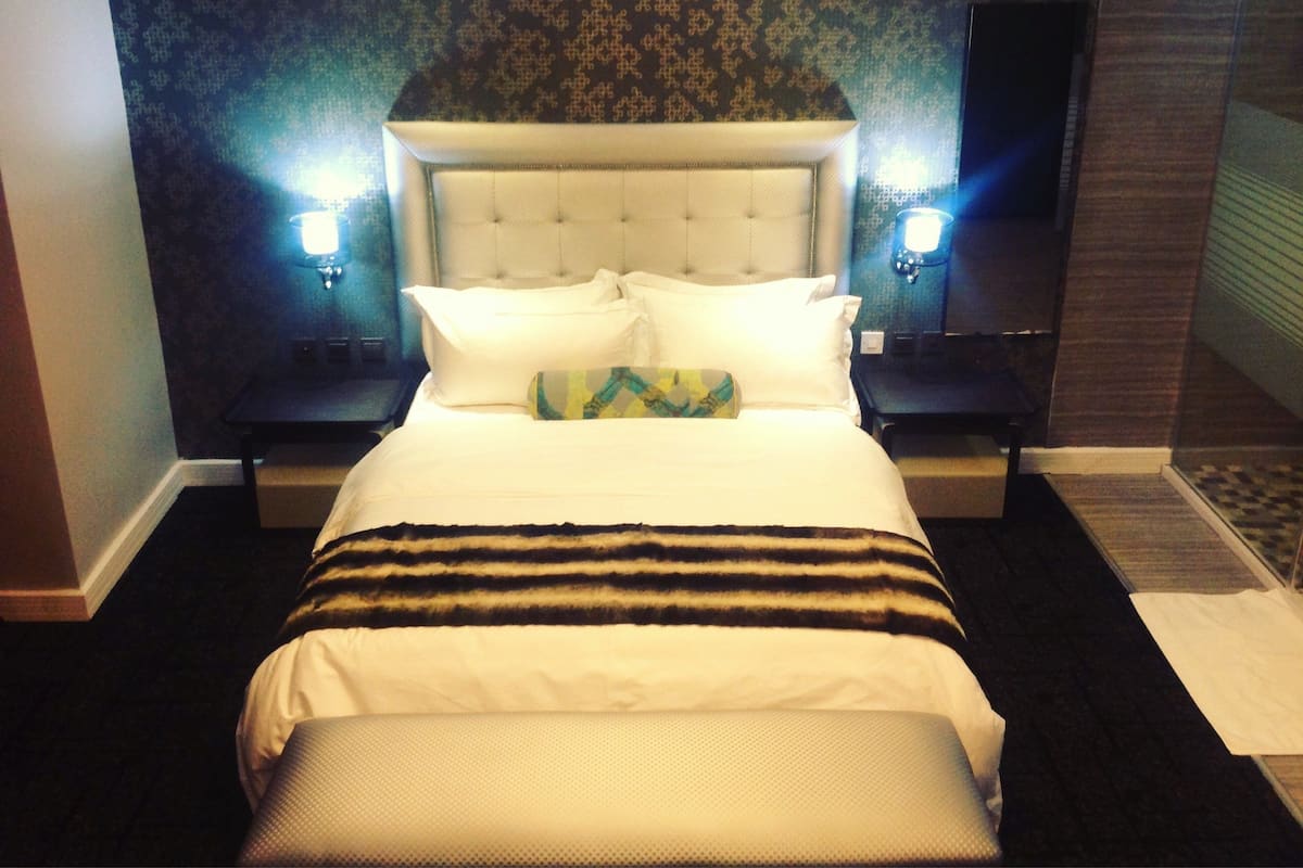 Economy Room