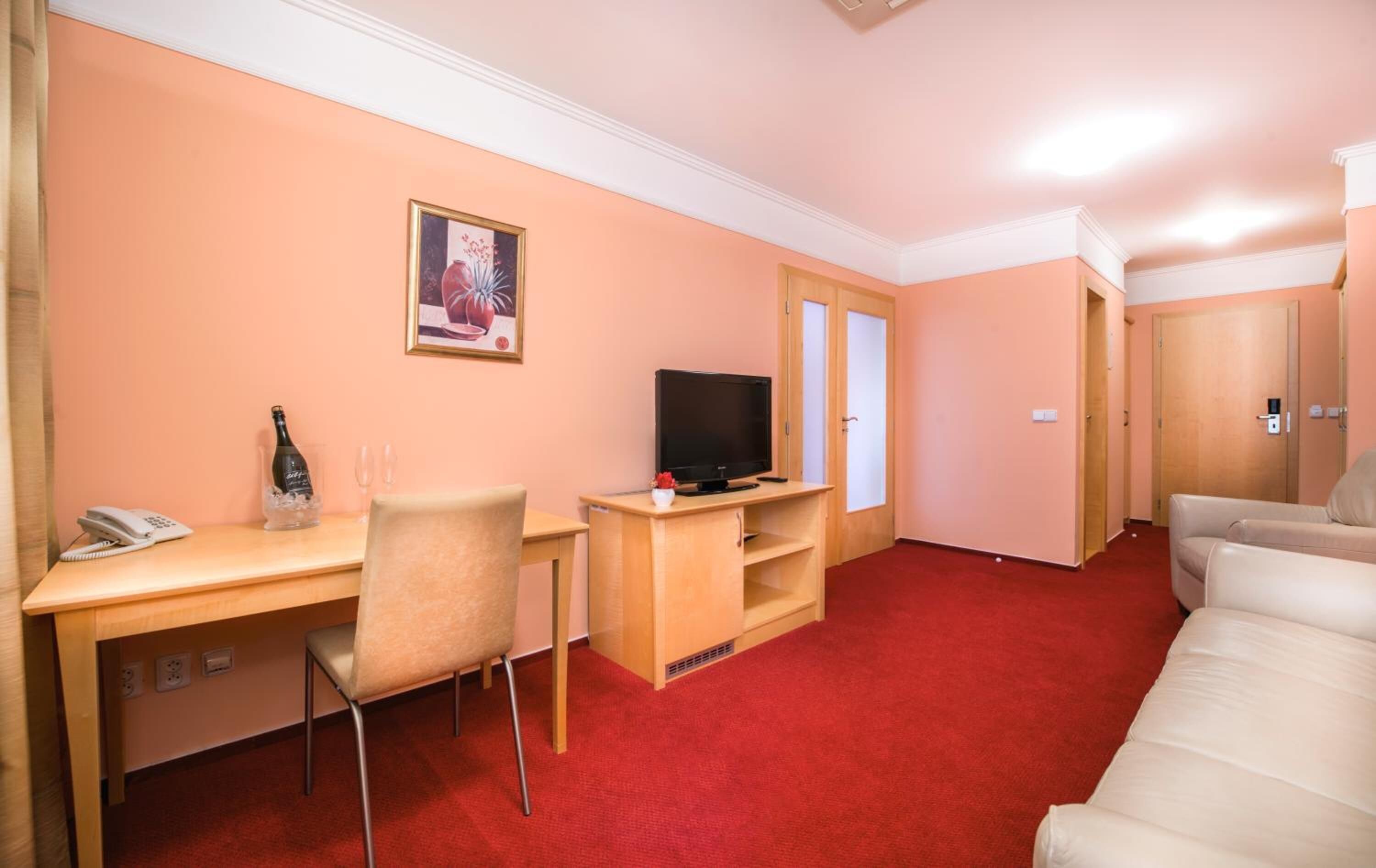 minibar, in-room safe, desk, soundproofing