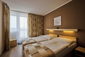 Deluxe Double Room, 1 Bedroom, Balcony, Garden Area | Minibar, in-room safe, desk, soundproofing - Hotel Akademie (Chocerady)