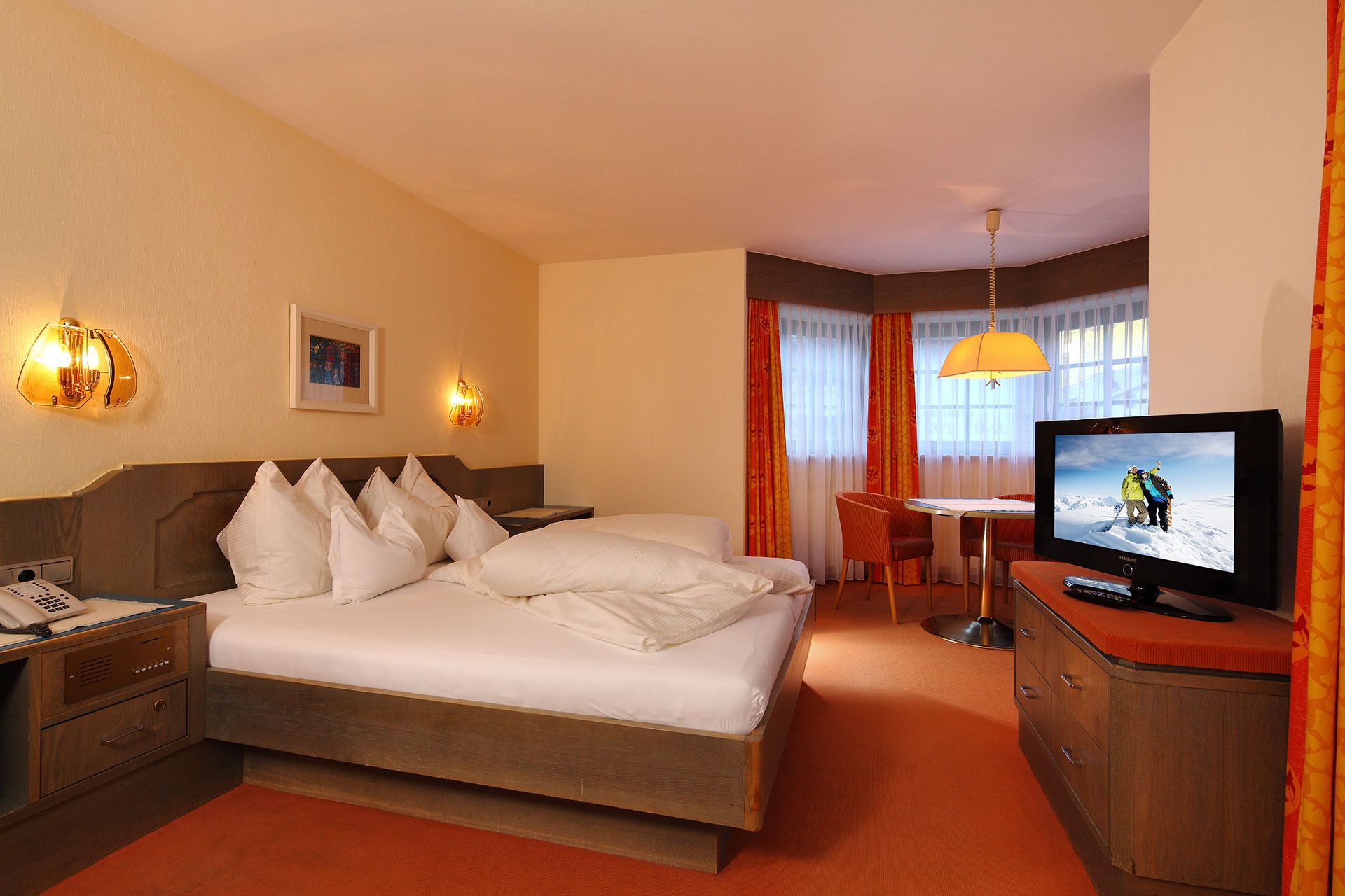 Double Room | In-room safe, blackout curtains, free cots/infant beds, free WiFi