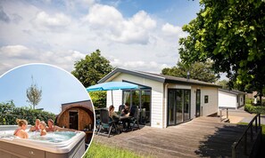 Holiday home 4 personen Wellness | 2 bedrooms, free cots/infant beds, WiFi, bed sheets - TopParken Recreatiepark het Esmeer (Aalst)