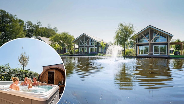 A modern hotel with a large outdoor pool, a hot tub, and a fountain. - TopParken Residence Lichtenvoorde (Lichtenvoorde)
