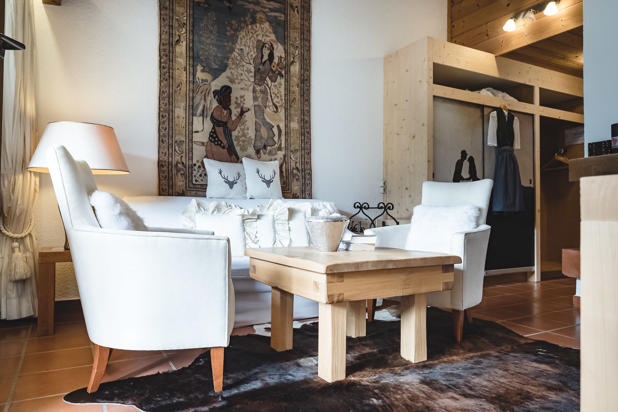 suite, 1 bedroom, non smoking | living area | flat-screen tv