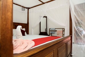 1 habitación y espacio para trabajar con laptop 
