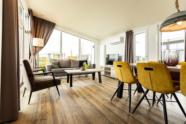 Natuurlodge 4 personen | 1 bedroom, blackout drapes, free cribs/infant beds, free WiFi