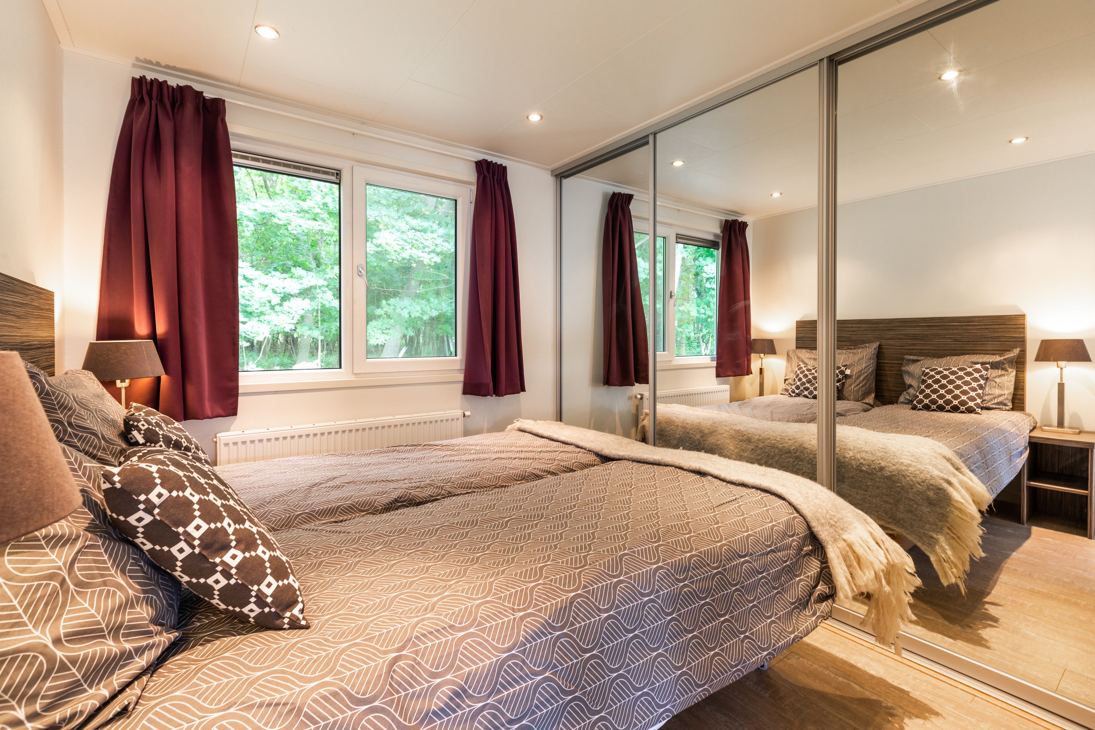 1 bedroom, soundproofing, cots/infant beds, free WiFi