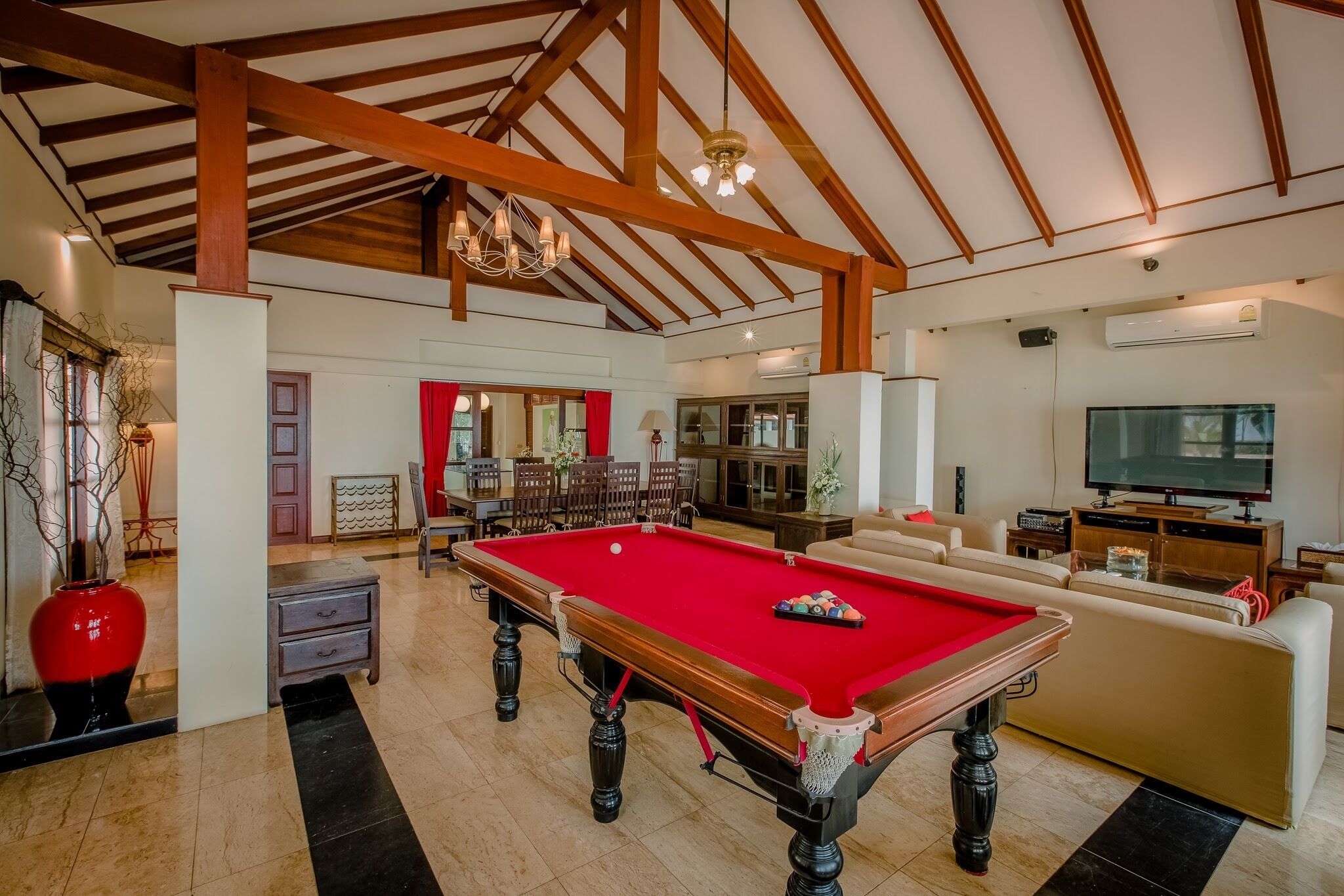 Foto - The Privilege Hotel Ezra Beach Club