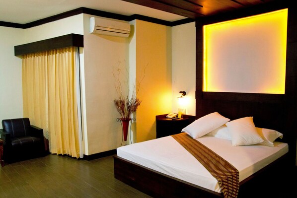 华丽客房 | 办公桌、遮光窗帘、免费 WiFi