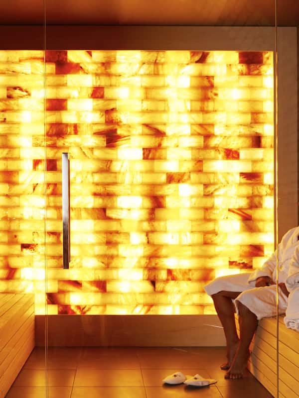 Sauna, hot tub, Turkish bath/hammam, body treatments, body scrubs