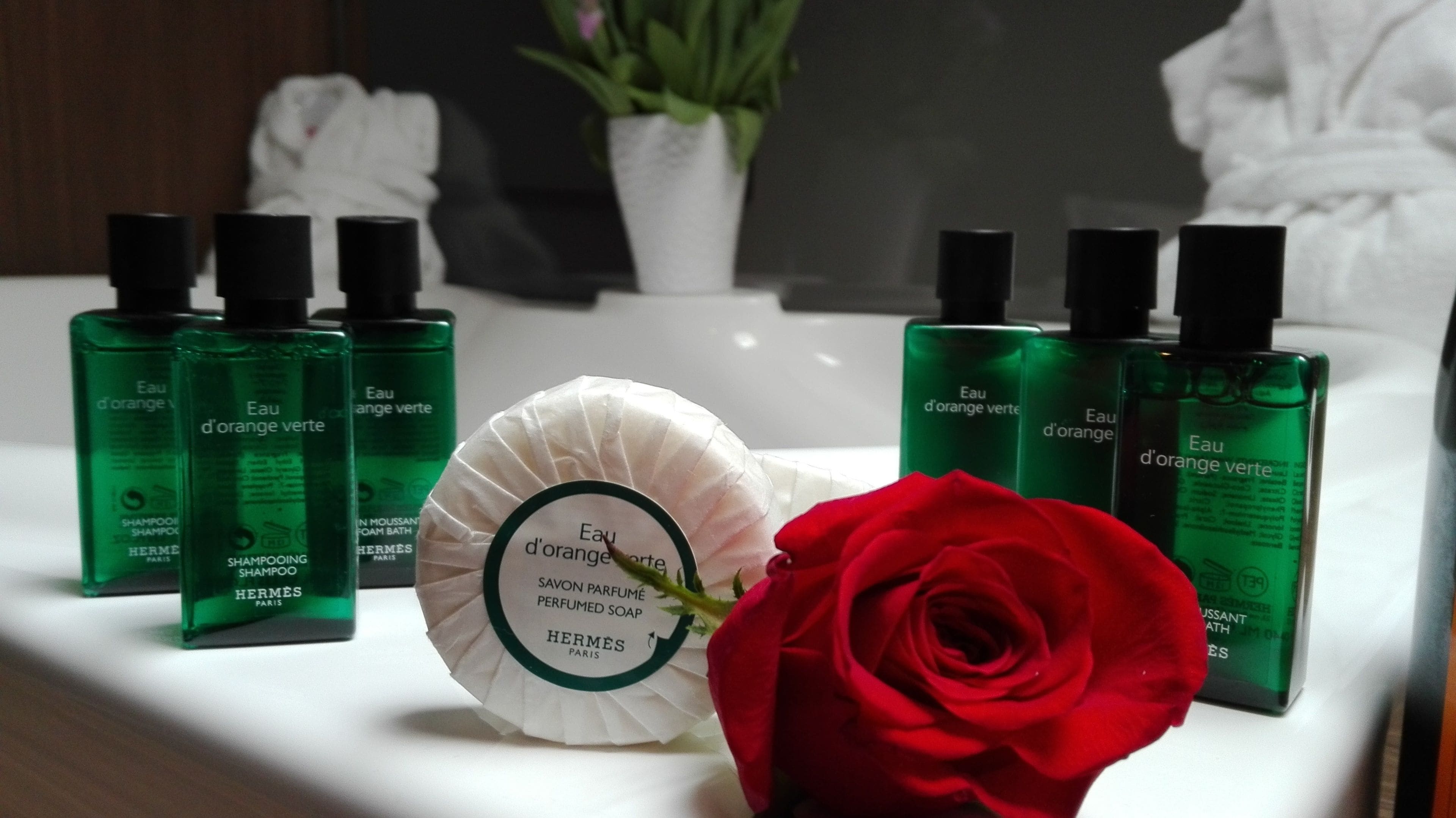 junior suite, jetted tub (2 adults + 2 children) | bathroom amenities | free toiletries, hair dryer, bidet, towels