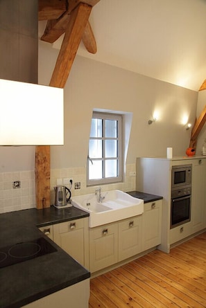 Private kitchen - La Fleur de Lys (Langeais)