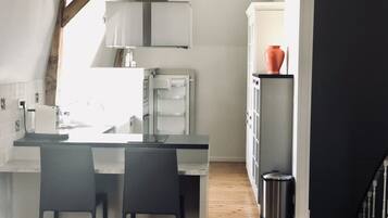 Loft | Private kitchen | Coffee/tea maker, electric kettle