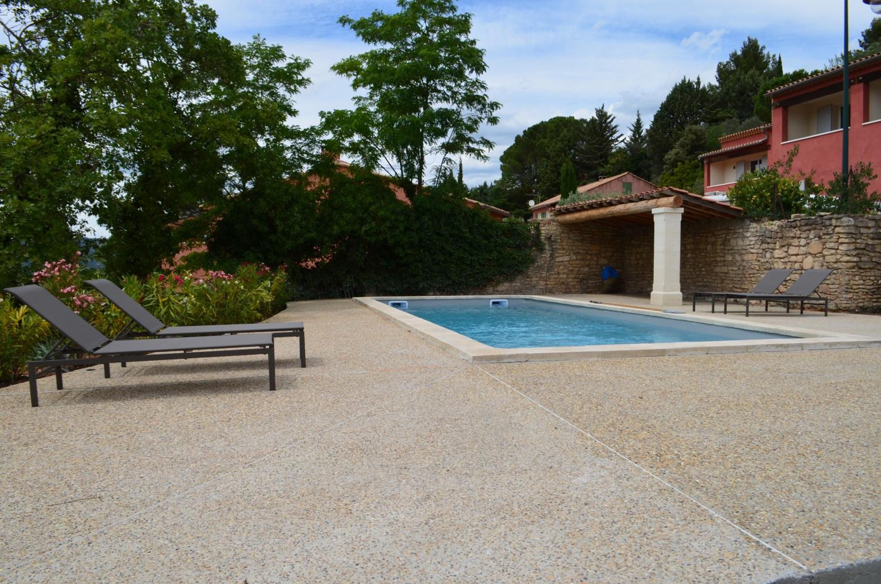 outdoor pool, pool loungers