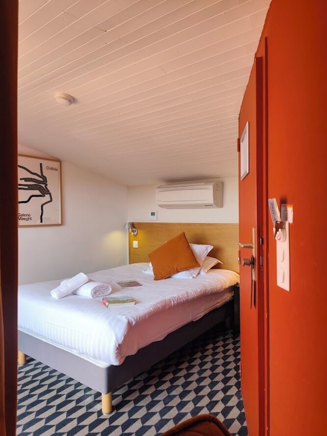 Single Room, Mountain View (Attic room) | Premium bedding, in-room safe, desk, laptop workspace