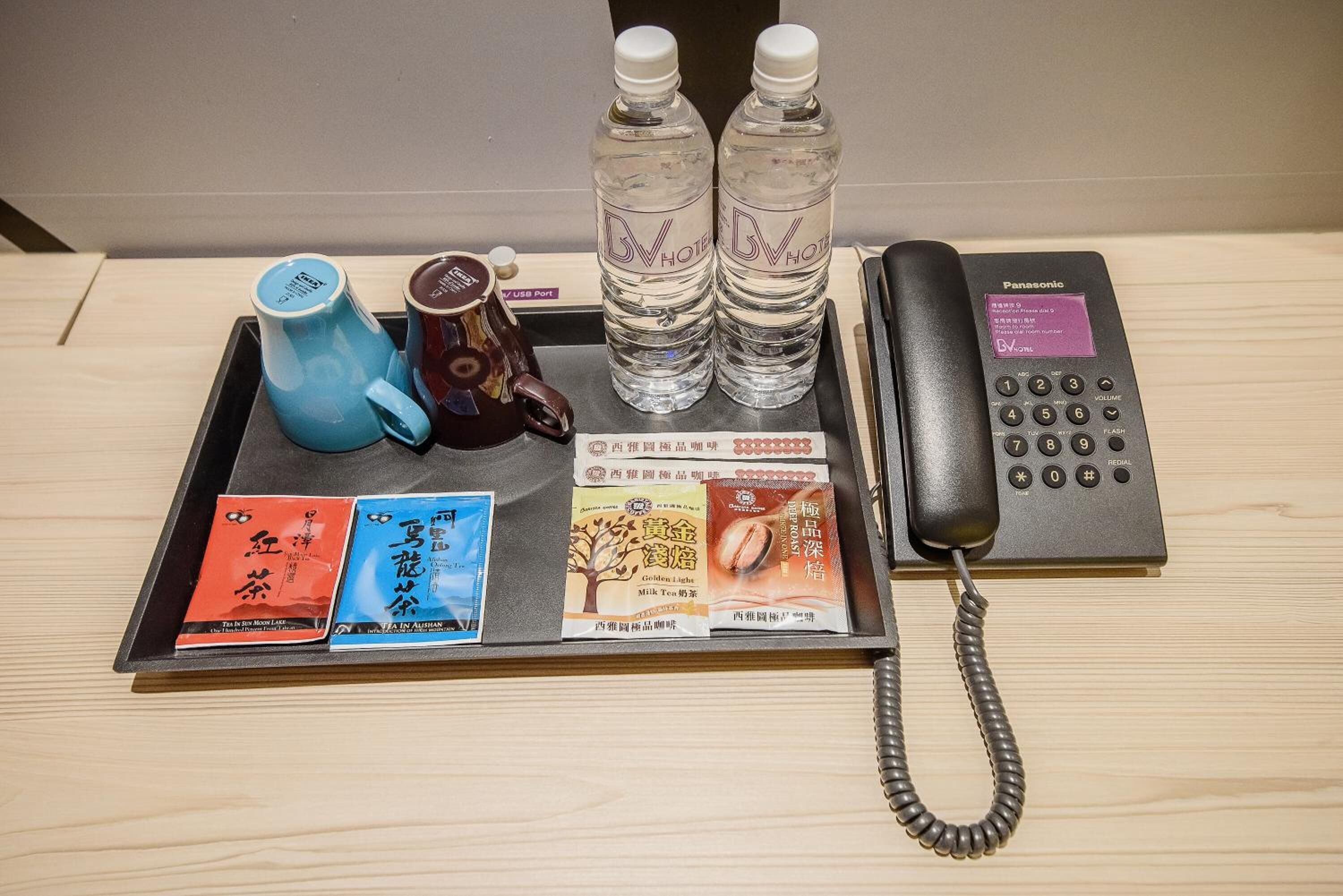 combined shower/bathtub, spring water bathtub, free toiletries