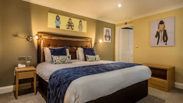 Desk, blackout drapes, iron/ironing board, free WiFi