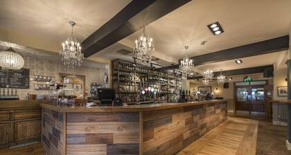 The Golden Lion Hotel, St Ives, Cambridgeshire