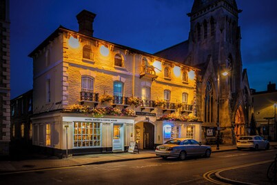 The Golden Lion Hotel, St Ives, Cambridgeshire