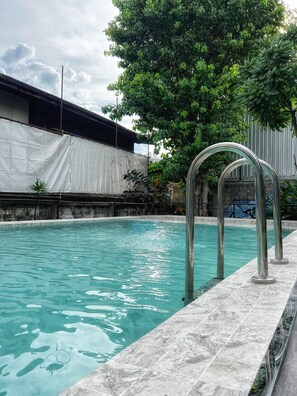 Outdoor pool - Here Hostel (Bangkok)