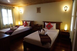 In-room safe, desk, soundproofing, free WiFi - Villa Saykham (Luang Prabang)