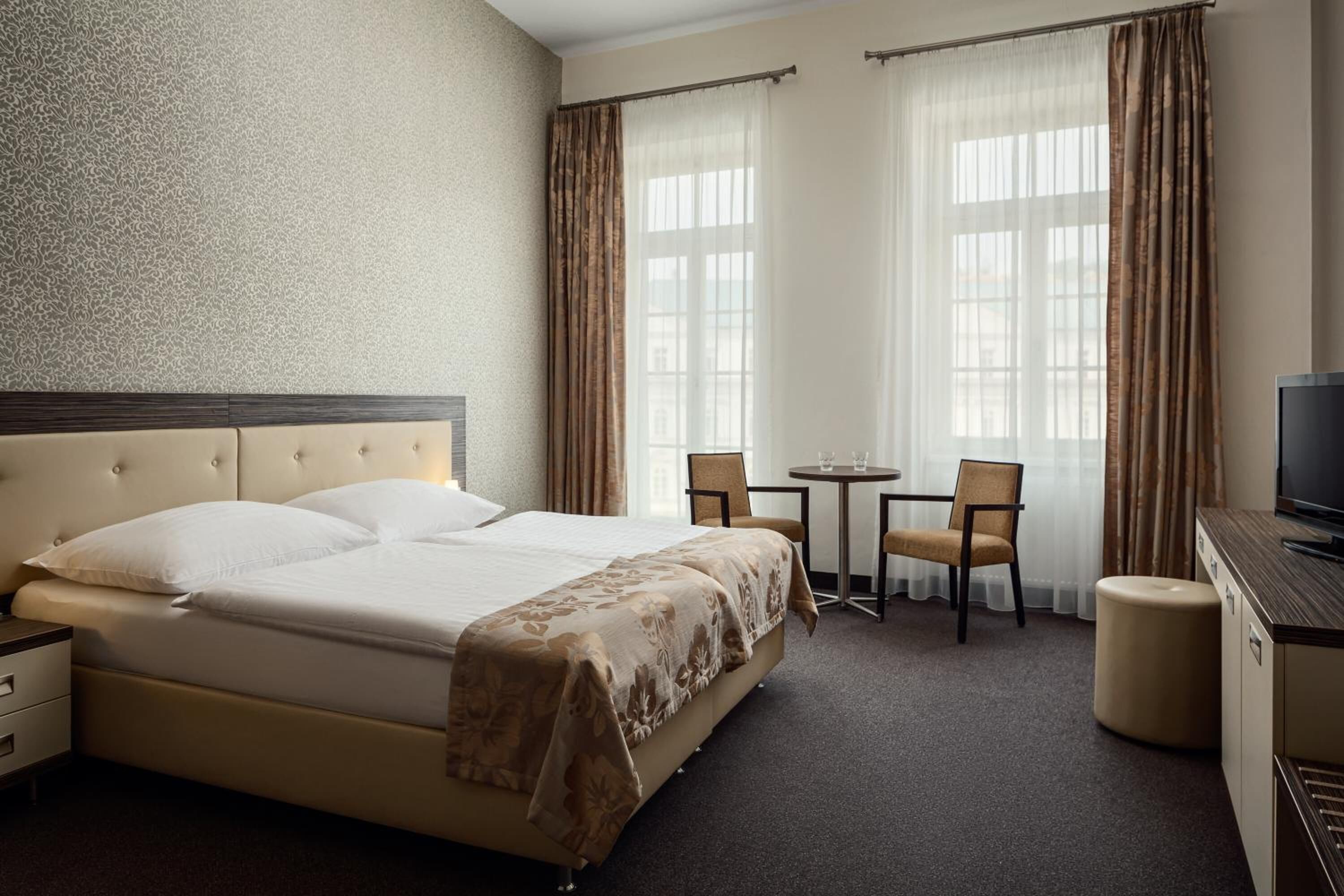 minibar, in-room safe, desk, free cots/infant beds