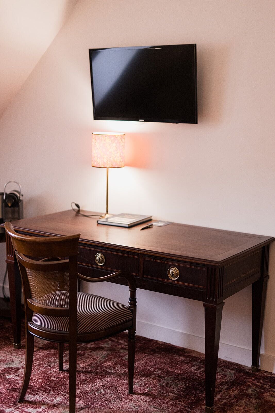 Premium bedding, in-room safe, desk, soundproofing