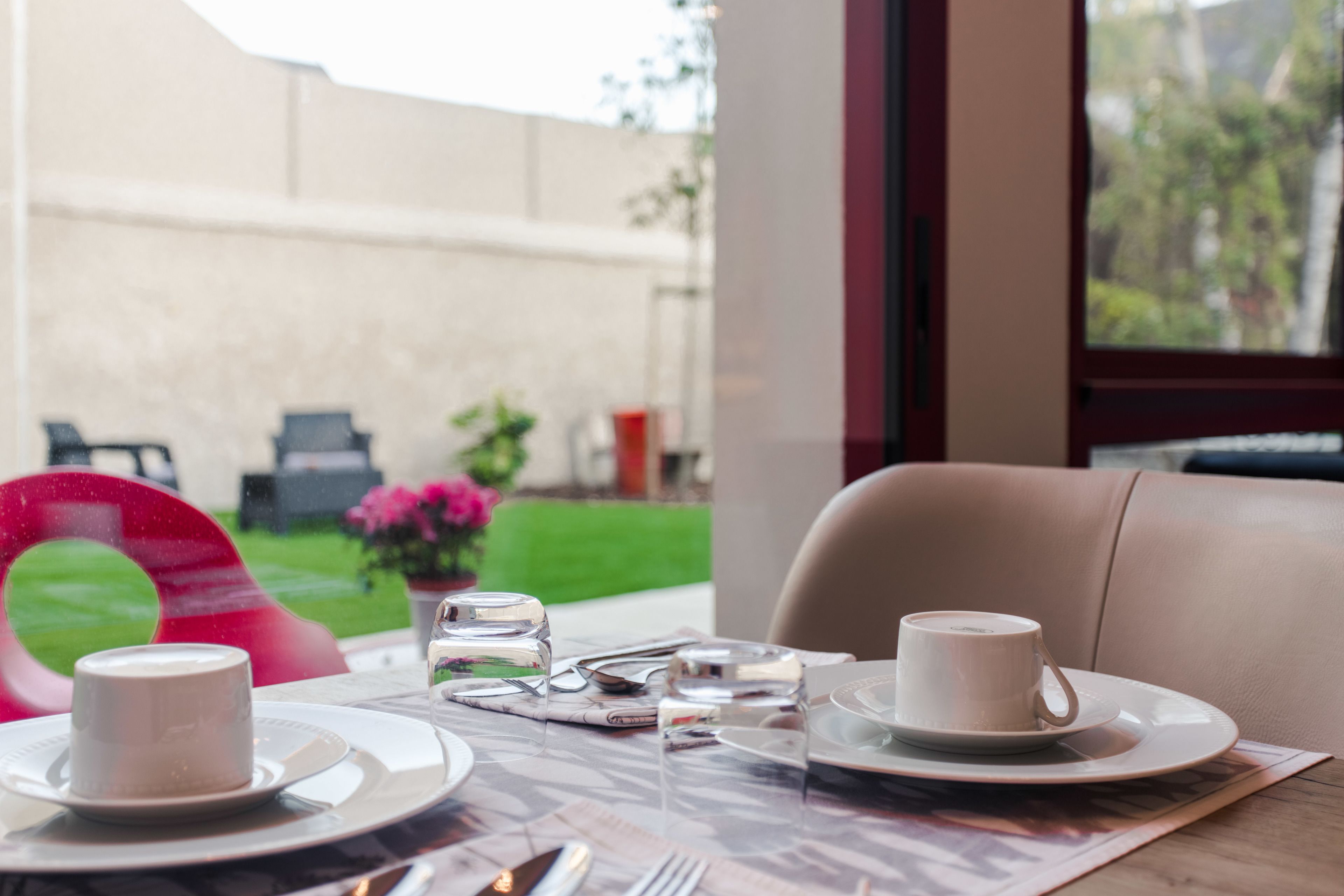 Daily buffet breakfast (EUR 19 per person)