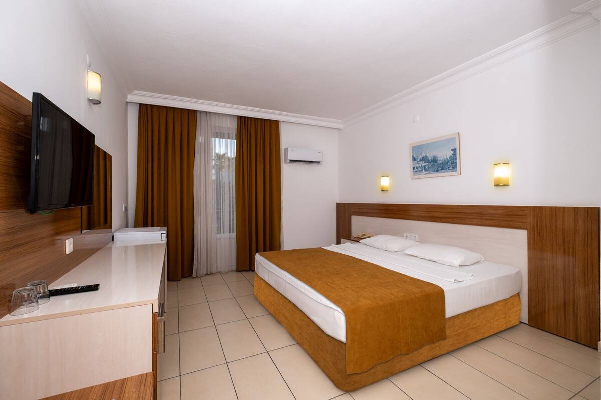 Standard Double or Twin Room