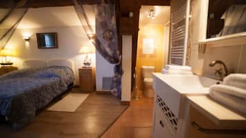 Deluxe Room (Havre) | Cribs/infant beds, rollaway beds, free WiFi