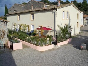 Exterior - Chateau Borie Neuve (Badens)