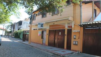 ด้านหน้าที่พัก