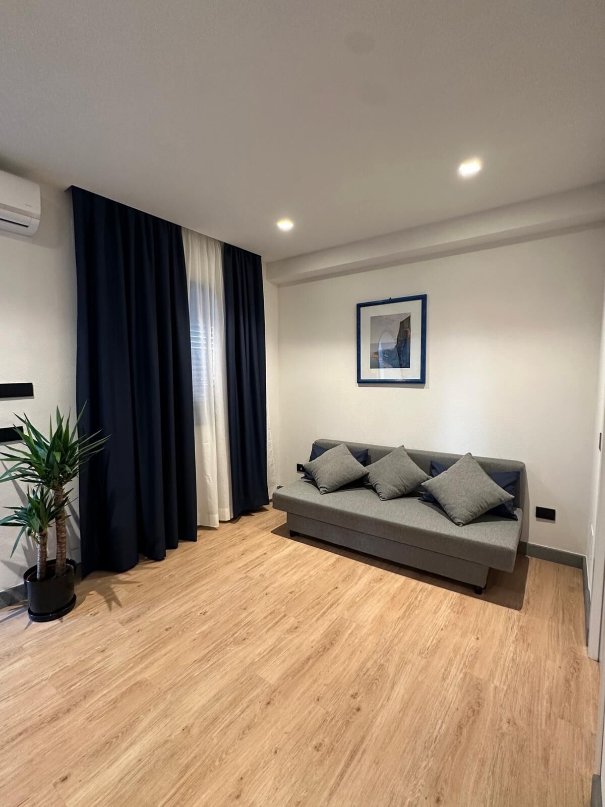 suite | 1 bedroom, minibar, in-room safe, desk