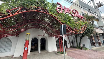 Entrada al alojamiento