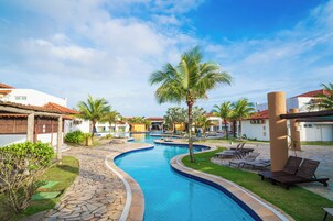 Caja de seguridad en la habitación y decoración personalizada 