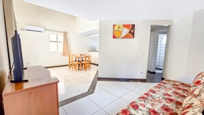 Standard Triple Room | Dining room - DiRoma Resort - Direto com o Grupo DiRoma - acesso ao Acqua Park com café da manhã (Caldas Novas)